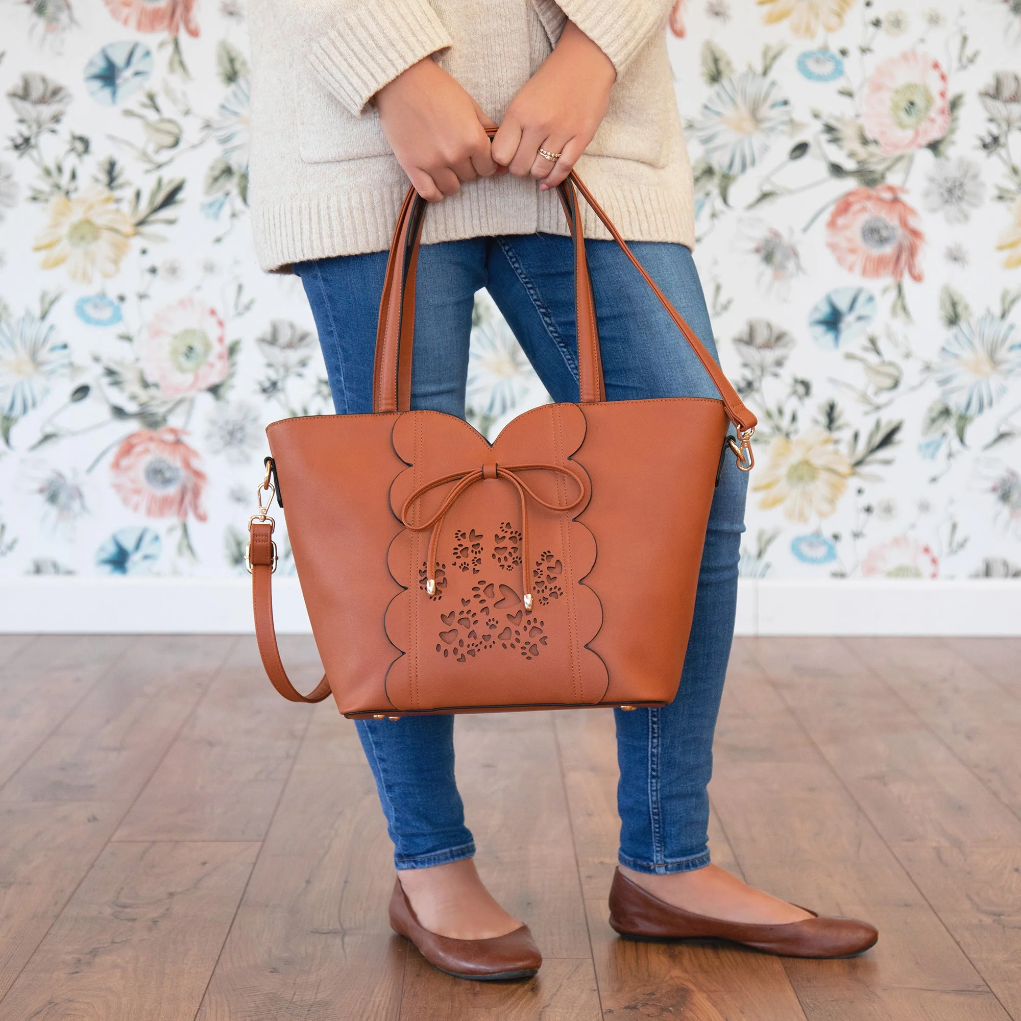 Bow & Hearts Paw Print Handbag - Image 11