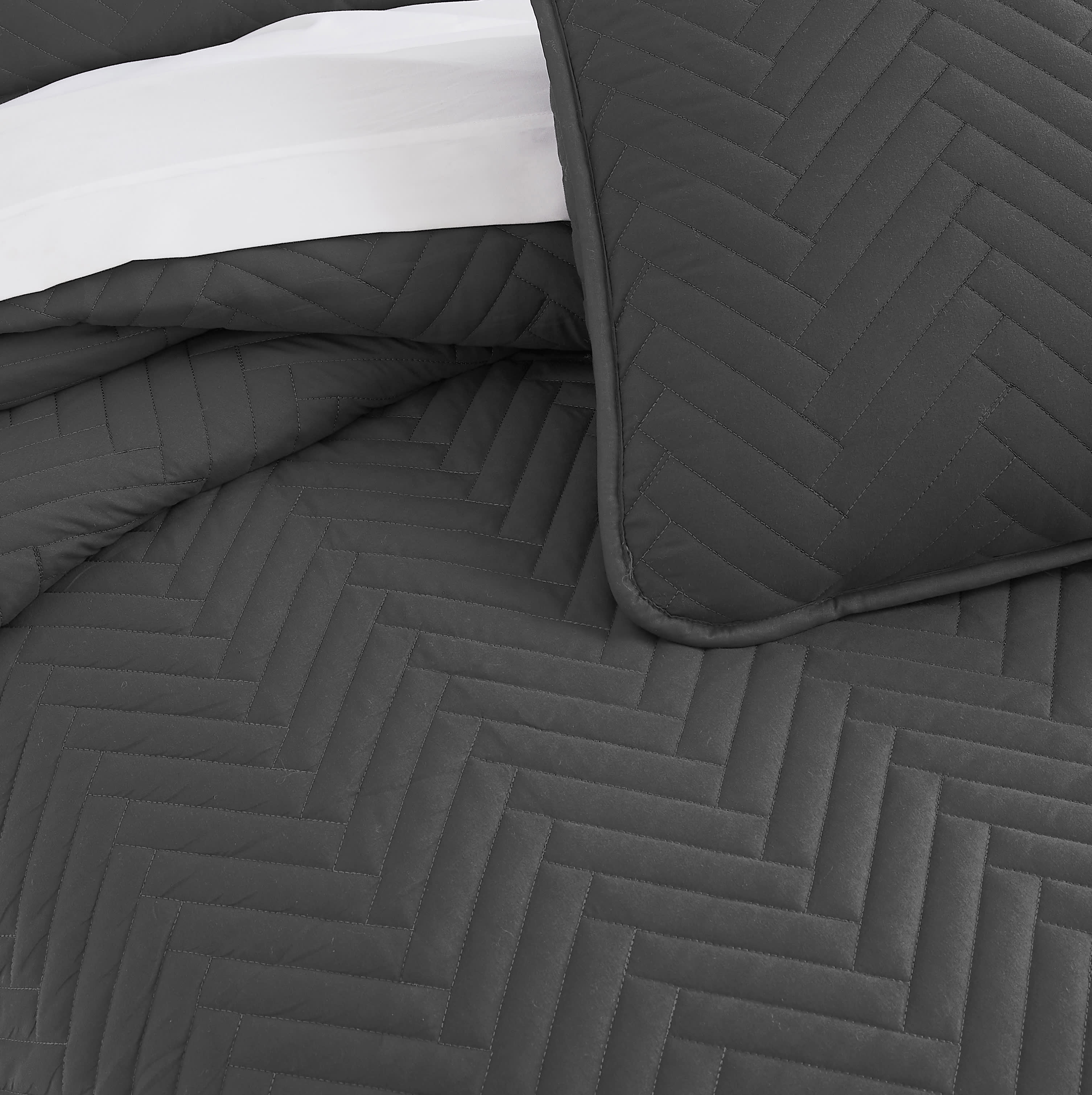 Southshore Fine Linens Chevron Oversized Quilt Set - Image 18