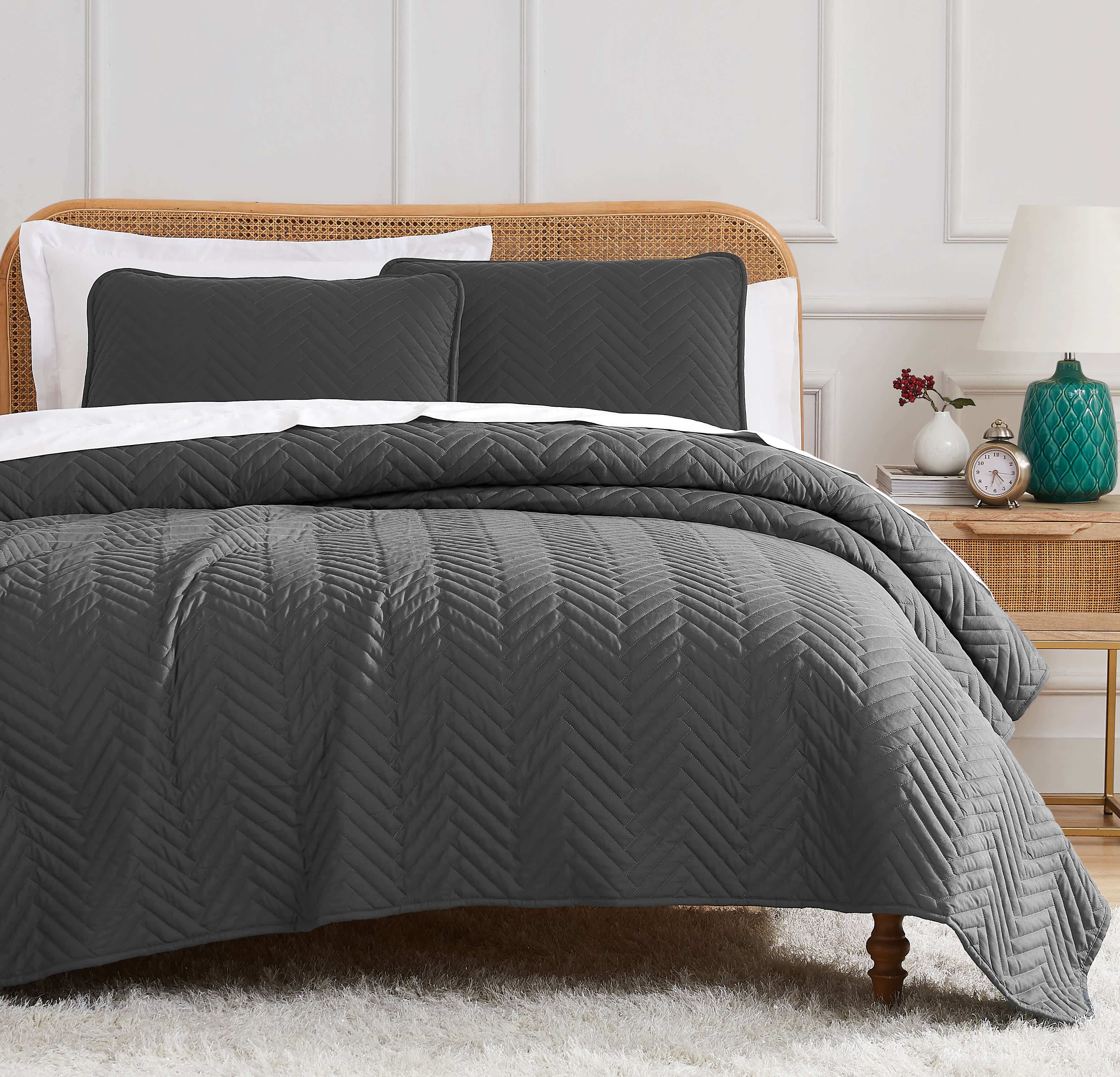 Southshore Fine Linens Chevron Oversized Quilt Set - Image 19