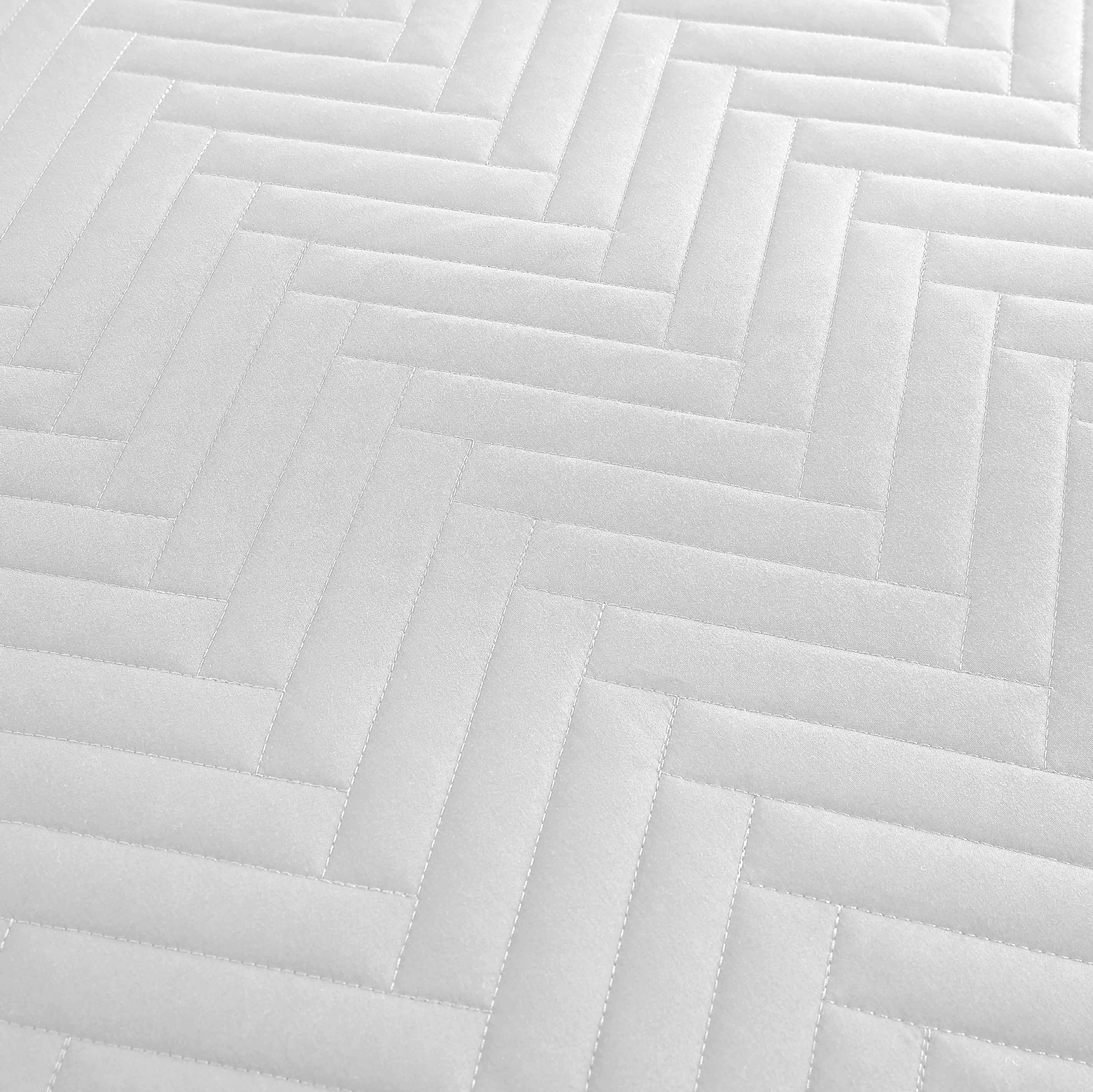 Southshore Fine Linens Chevron Oversized Quilt Set - Image 28