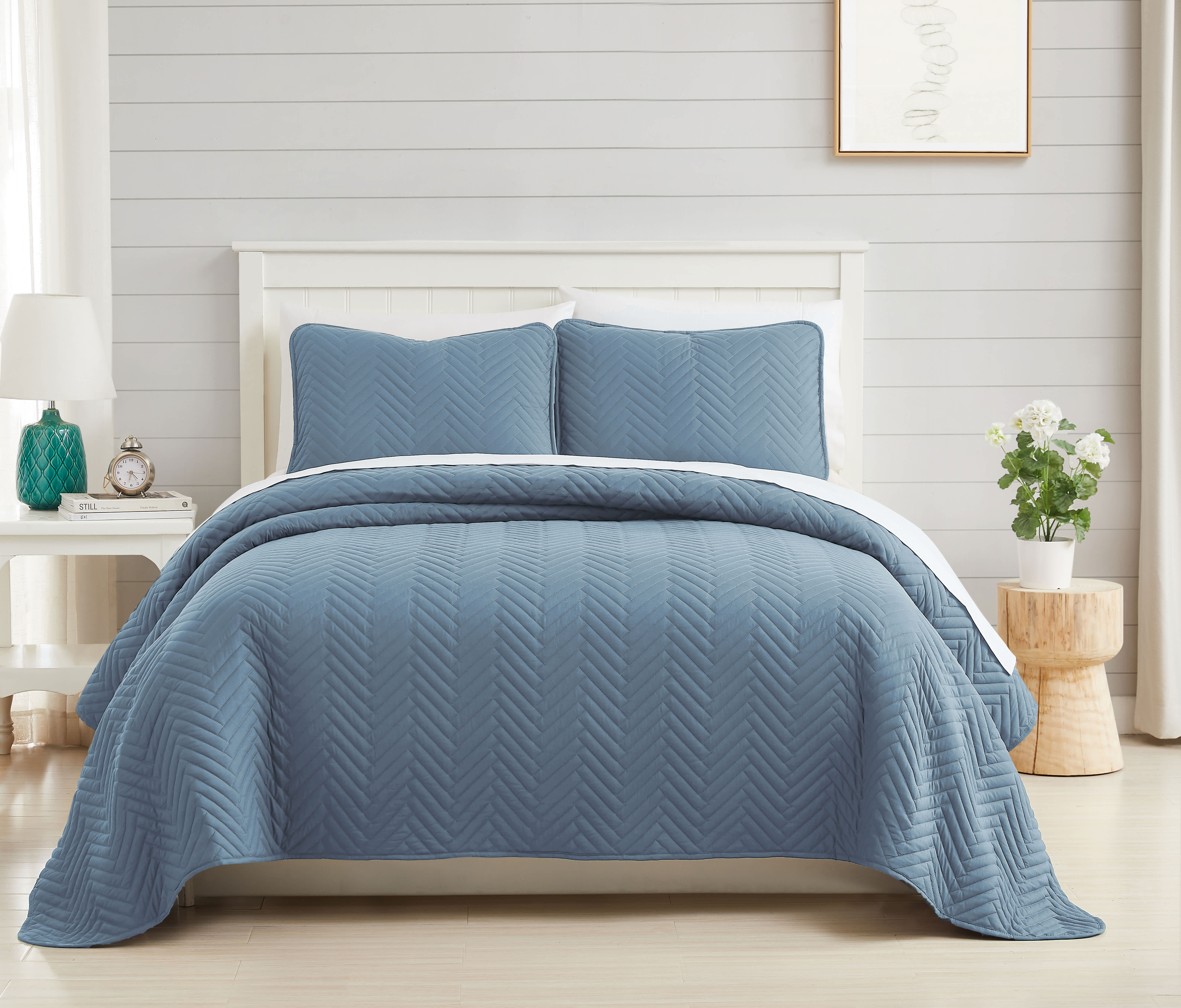 Southshore Fine Linens Chevron Oversized Quilt Set - Image 5