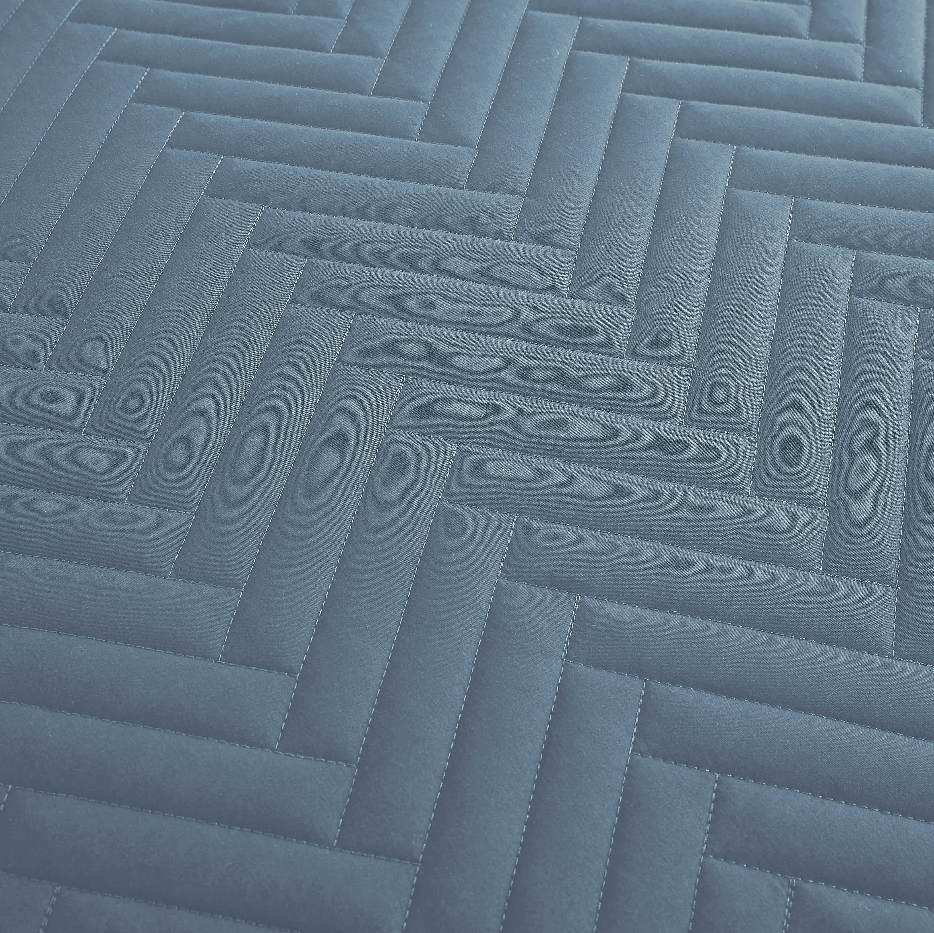 Southshore Fine Linens Chevron Oversized Quilt Set - Image 6