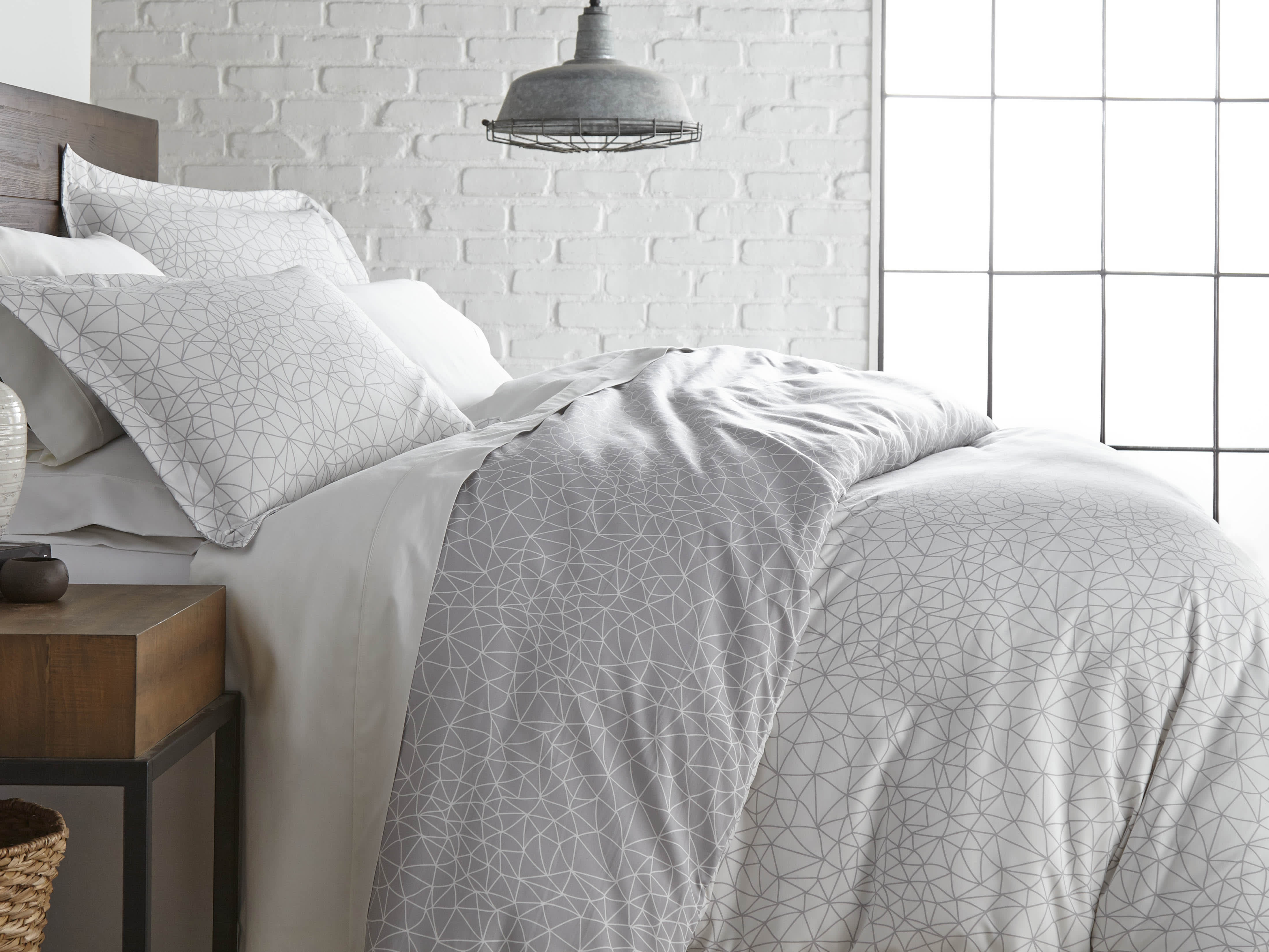 Southshore Fine Linens Geometric Maze Reversible Duvet Cover Set - Image 7