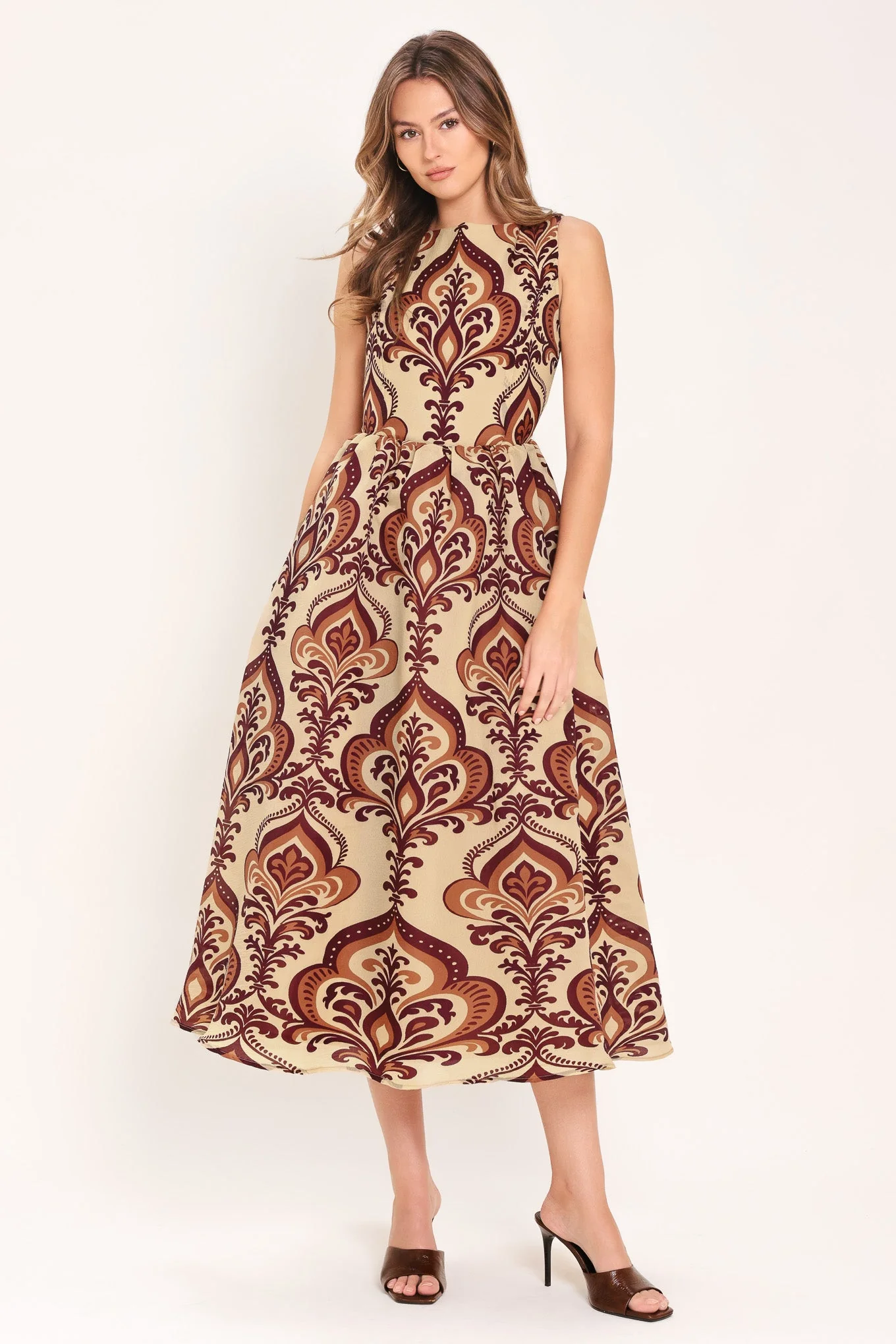 Flashsale–Wardrobe Essentials: New Today